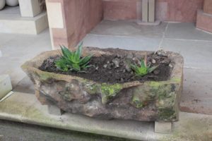 Moss Rock Stone Planter